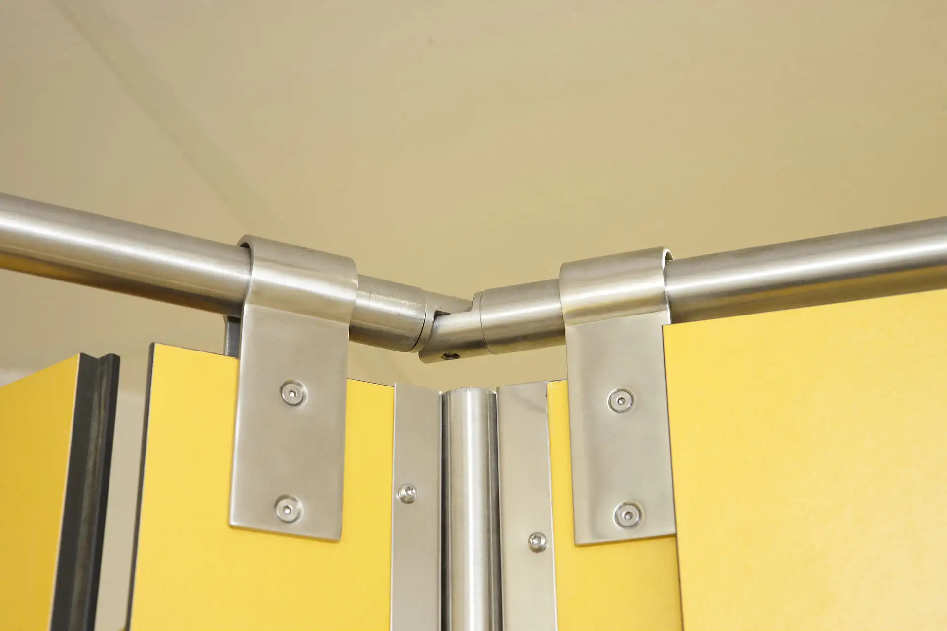 Herrajes para Cabinas